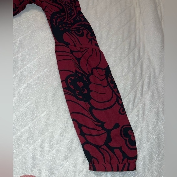 Women's Ann Taylor Loft Top Medium - Picture 7 of 7